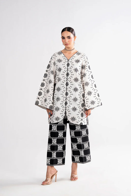 Monochrome'26 By Soha Sultan