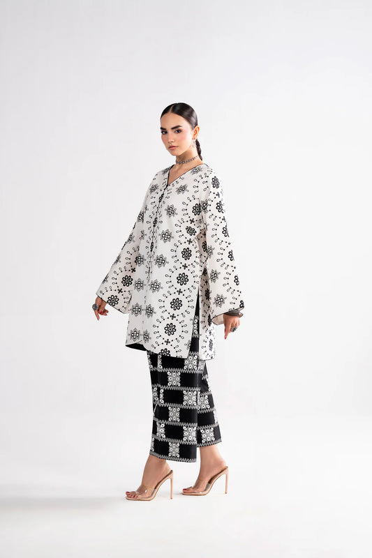 Monochrome'26 By Soha Sultan