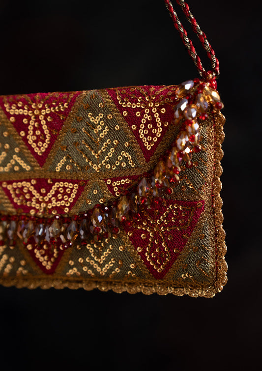 CRIMSON CHATTA PATTI ENVELOPE BAG