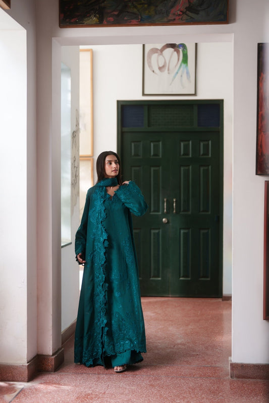 Winter Reverie Karandi Collection By Neeshay