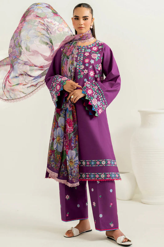 Thread Lines Embroidered by Farasha
