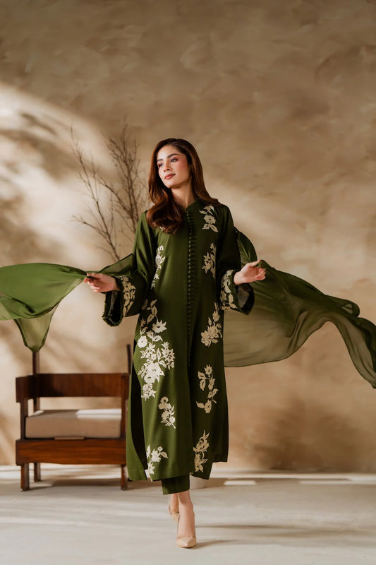 Alora - Winter Drop By Mirana