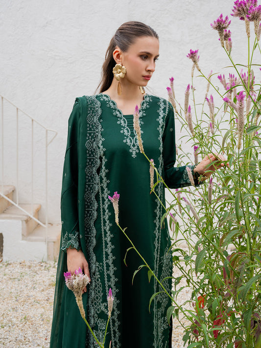 Serene Luxury Lawn By Yards