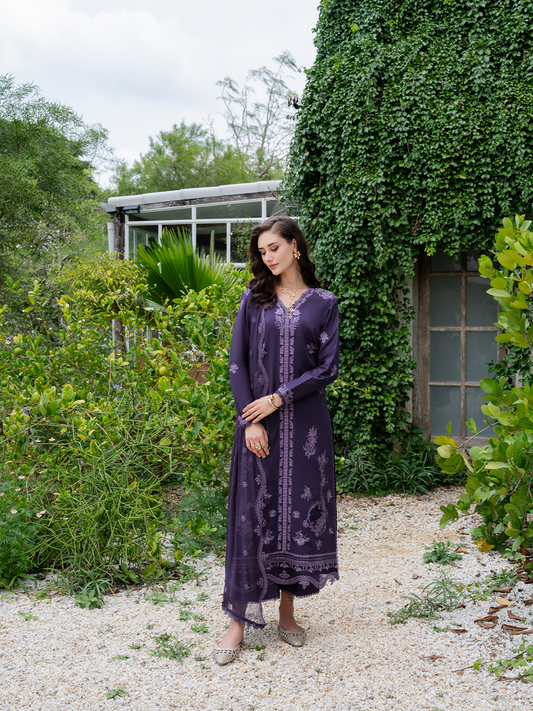 Serene Luxury Lawn By Yards