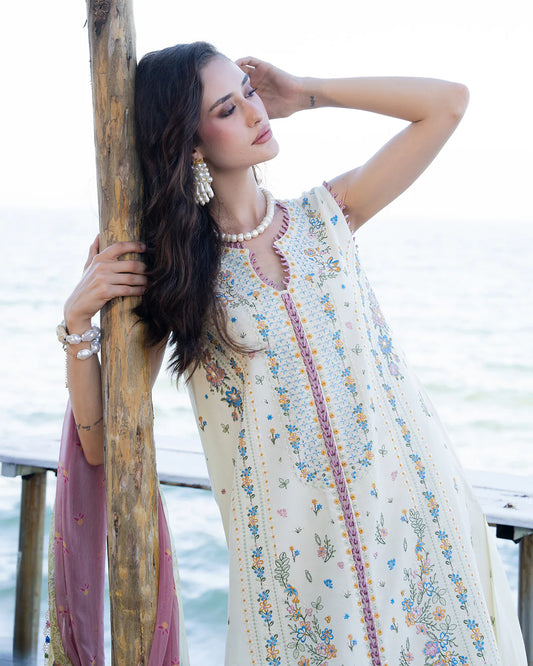 SOLARA LUXURY LAWN'26 By FIONA