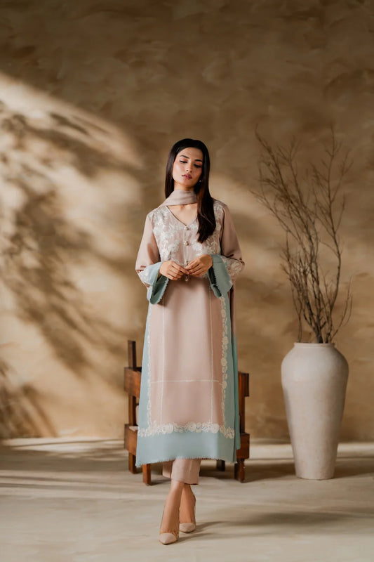 Alora - Winter Drop By Mirana