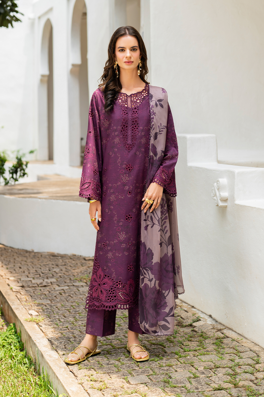 Spring Summer 26 By Iznik
